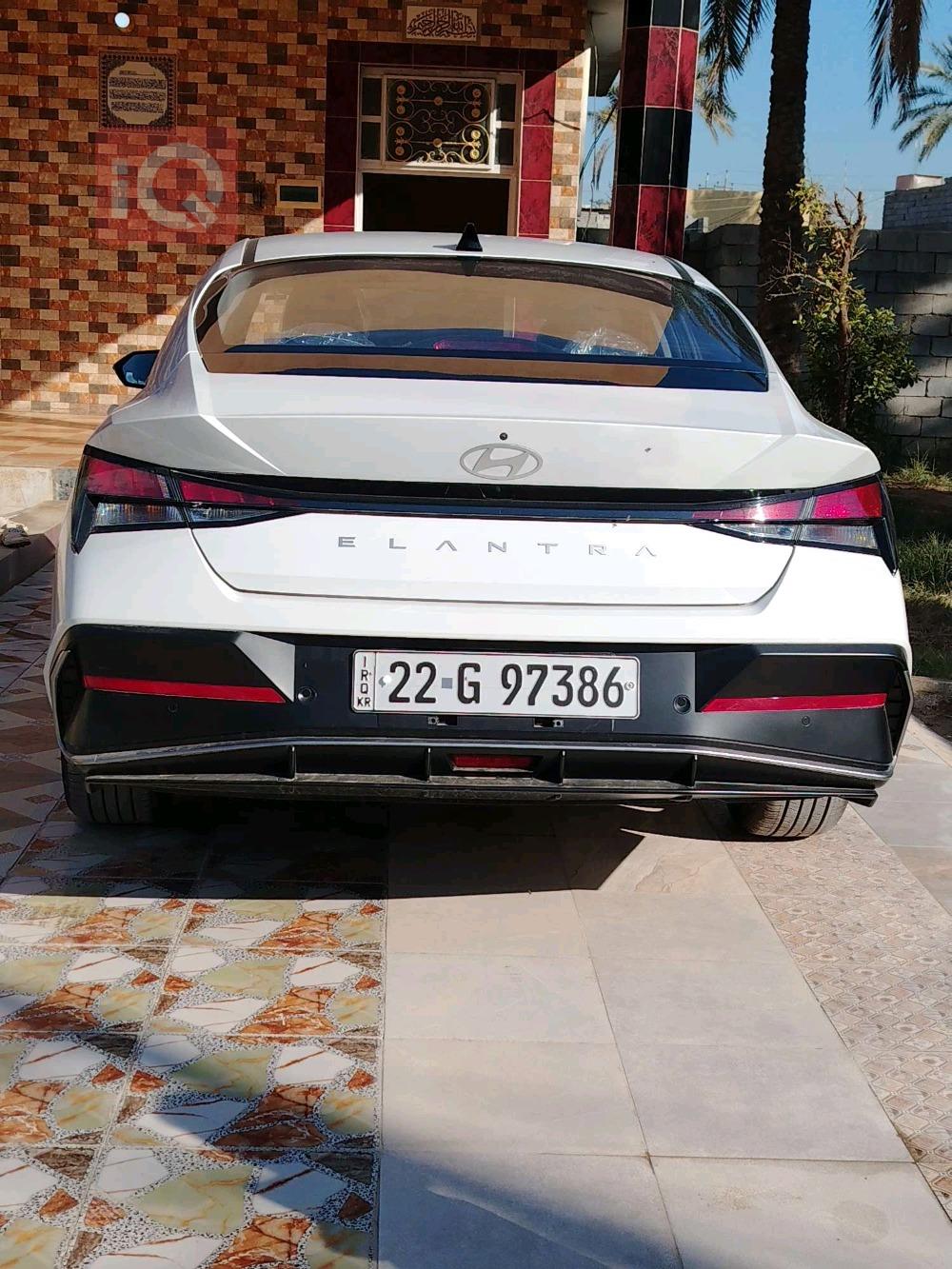 هیوندای ئەلەنترا